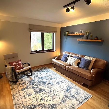 Comfortable, Modern Apartment With Parking. Inverness. Ngoại thất bức ảnh